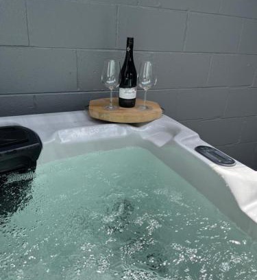 Rotorua Maison | T Two on Whakaue