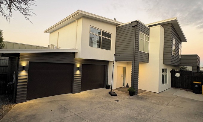 Papamoa Beach Maison | T Two Papamoa Beach - For the whole family!