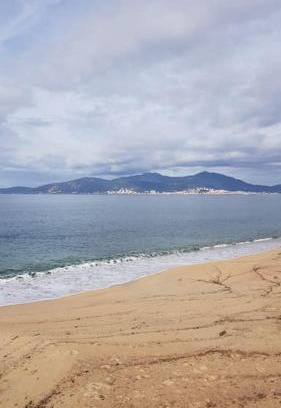 Molini Appartement | T1 bis climatimatisé -Agosta Plage- 10 min à pied