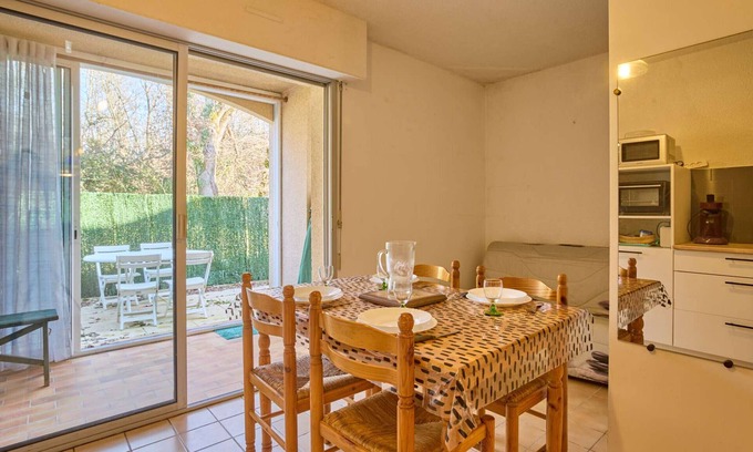 Barbotan-les-Thermes Appartement | T1 bis with private garden and WiFi, in Barbotan