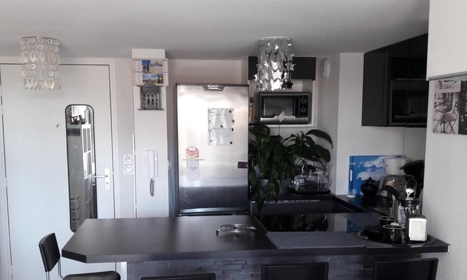 Le Canet Appartement | Appartement T2 avec clim dans une résidence neuve avec parking privé.