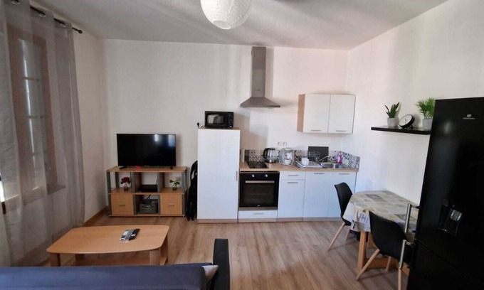 Le Bourg Appartement | Appartement T2 avec balcon proche centre-ville NARBONNE