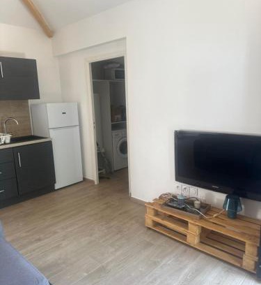 Rocbaron Maison | T2 avec spa en centre VAR