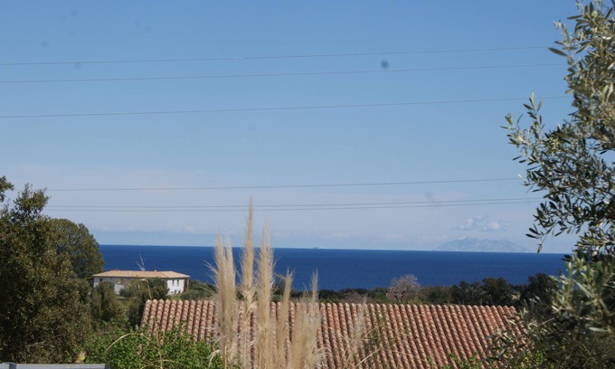 Santa-Maria-Poggio Villa | T2 entre mer et montagne