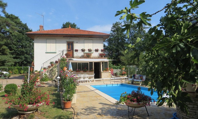 Marcy-l'Etoile Appartement | Appartement indépendant dans maison avec piscine