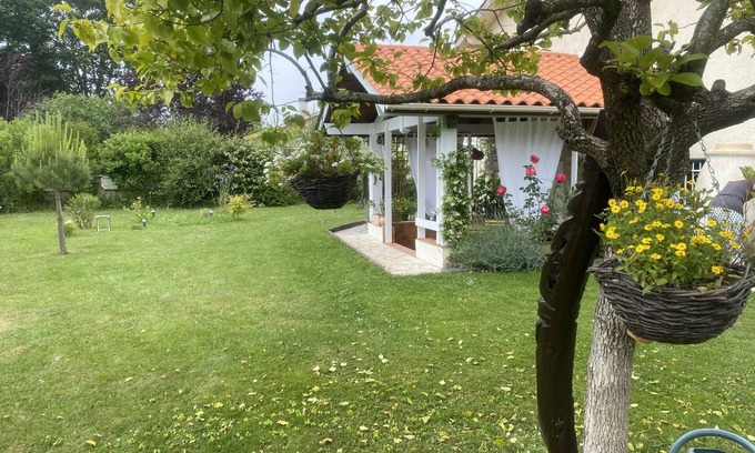 Saint-Martin-de-Seignanx Lit Et Petit-Déjeuner | T2. dans maison particulière