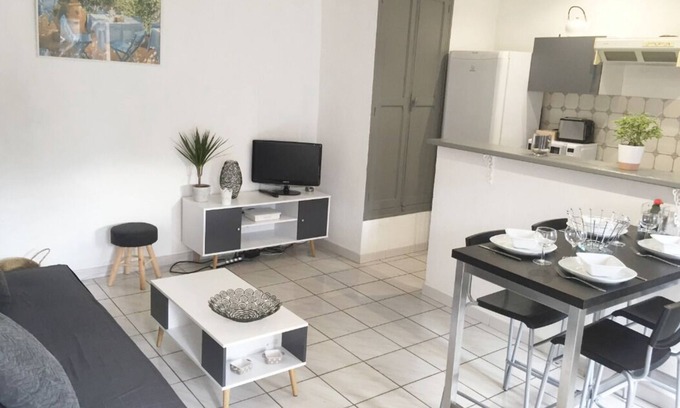 Vedene Appartement | T2 independant + terrasse; Vedene, pres d Avignon