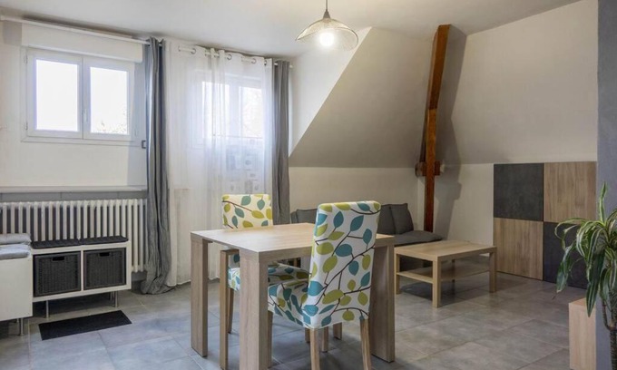Fleury-les-Aubrais Appartement | T2 Le Lazare, Parking + extérieur