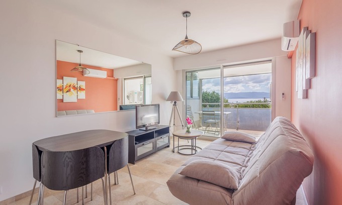 Le Ricanto Appartement | T2 vue mer climatisé + wifi & refait à neuf idéalement situé à Ajaccio