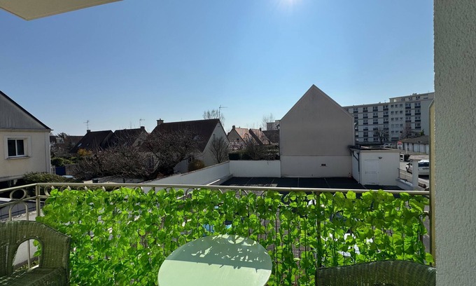 Bas de Venoix Appartement | T2 bien équipé avec balcon à Caen