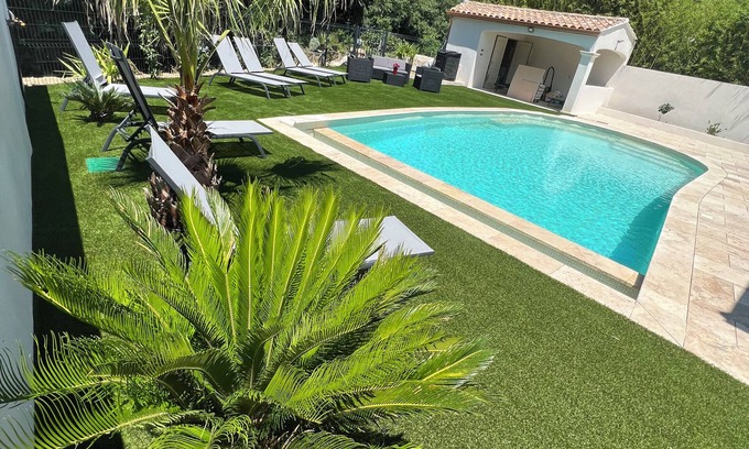 Caveirac Appartement | T3 Avec Terrasse + Piscine