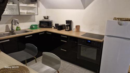Noyal-Chatillon-sur-Seiche Appartement | T3 Cosy - 4 personnes a 5 min de Rennes