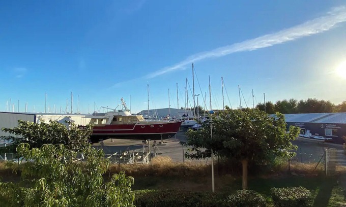Gruissan Appartement | T3 de charme climatisé - Piscine - Plage à 5 min