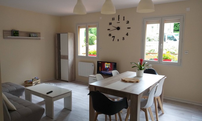Bellegarde-sur-Valserine Appartement | Appartement T4 avec garage, terrasse et jardin