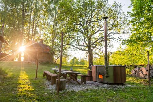 Polva County Chalet De Ski | TaaliHomes Vanaküla Puhkemaja - Saun ja kümblustünn hinnas