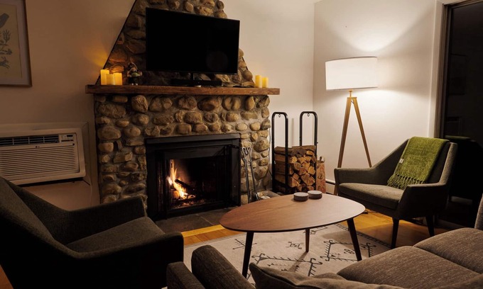 Town of Copake Maison | Taconic Hideaway – Fireplace, Fire Pit & Swimming