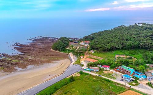 Taean Maison | Taean Anmyeondo Li Syuchae Pension