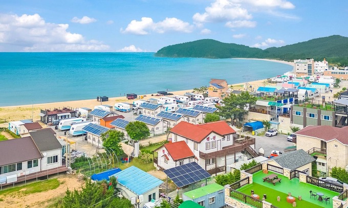 Kasinae Maison | Taean Hagampo Coastvalley Pension