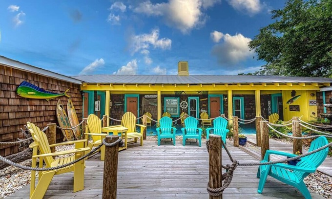 North Carolina Coast Maison | Tahiti at Island Breeze of CB Unique stay Design