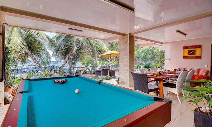 Arue Maison | Tahiti authentic experience -Lodging -Rental cars- Activities and tours