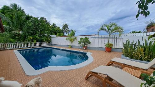 Pirae Maison | TAHITI - Teakavehere Pool