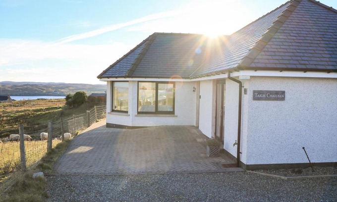 Lewis and Harris Maison | Taigh Chailean
