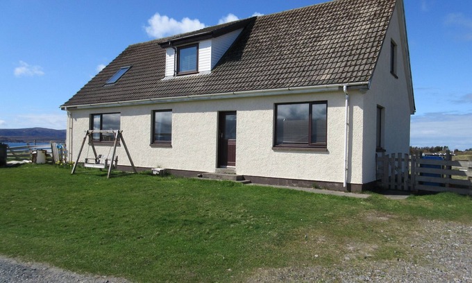 Mellon Charles Appartement | Taighali Apartment Aultbea IV22 2JN avec vue sur le Loch Ewe