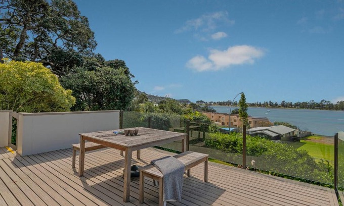 Tairua Maison | Tairua Harbour Views - Tairua Holiday Home