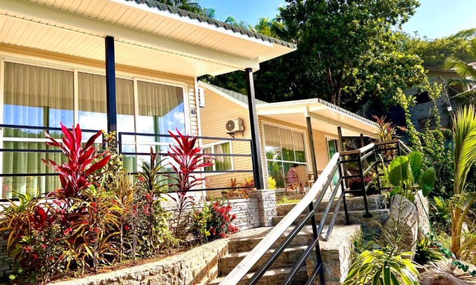 Mahe Island Maison | Takamakasky Villas