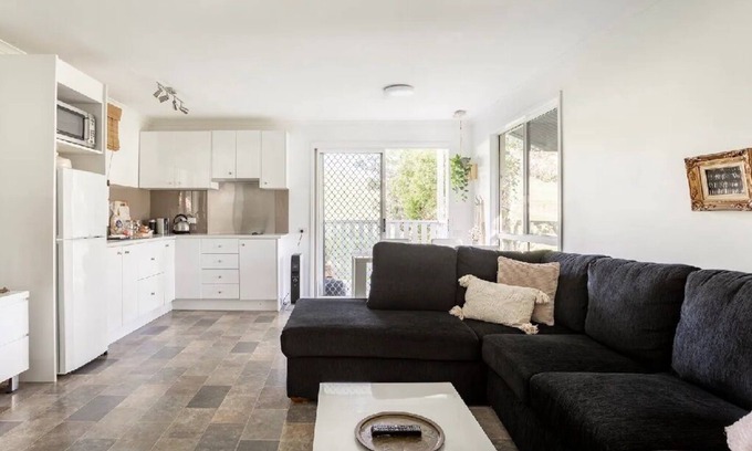 Foxground Cabine | Tall Fig BnB Entire guesthouse in Foxground, Australia