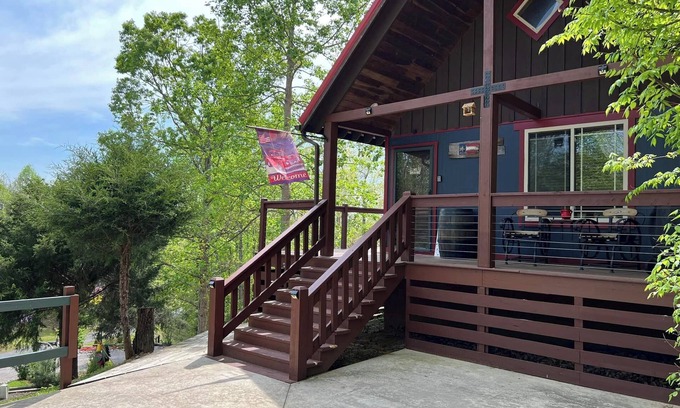 Hilham Cabine | Cabines de Talley et petit déjeuner par Dale Hollow Lake .. Là où vous voulez être!