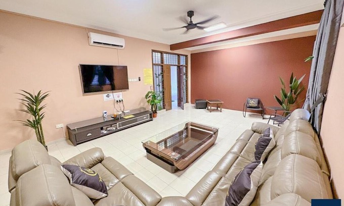 Central District Maison | Taman Iskandar at Bukit Pelangi By UHA