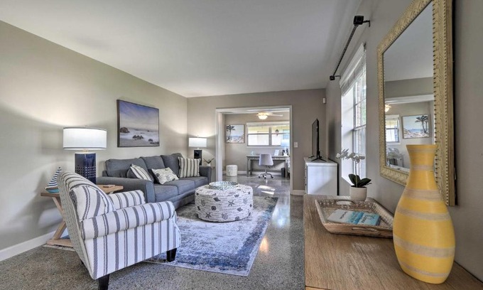 Bay Crest Park Maison | Tampa Home Near Boat Ramp about 10 Mi to Dtwn!