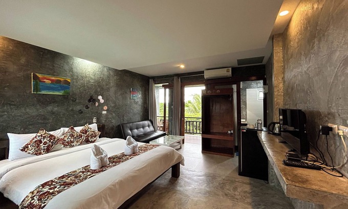 Bang Tao Maison | Tann Anda Resort
