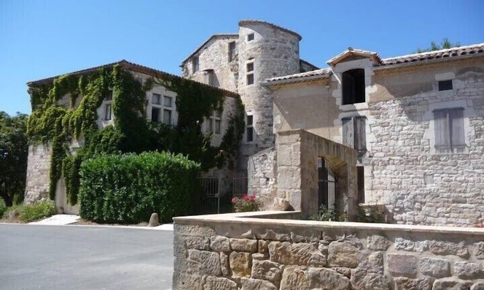 Aiguelèze Maison | TARN ,PRES DE CORDES SUR CIEL LA PETITE MAISON DU CHATEAU DE CAMPAGNAC