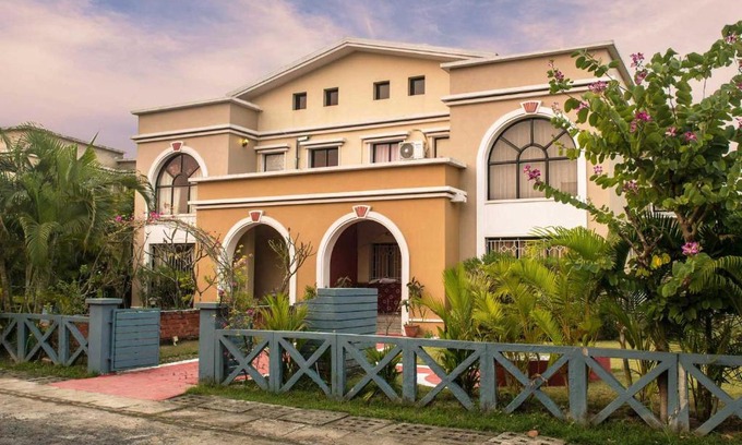 Raichak Appartement | Taruchaya by VEO - Part of StayVista