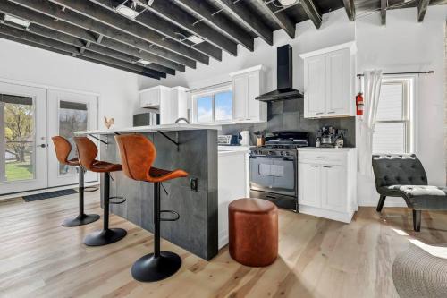 Lakeview Maison | Tasteful Full Home Dtown Buffalo