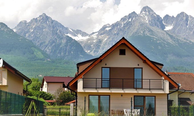 Nova Lesna Maison | Tatras Apartments 5 min from train station A