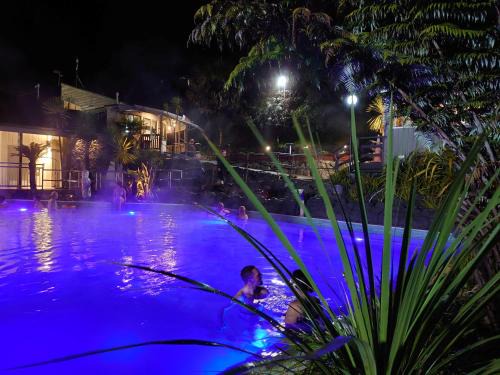 Hilltop Station Balnéaire | Taupo Debretts Spa Resort