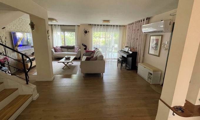 Kfar Tavor Cottage | Charming cottage with 6 bedrooms and WiFi, AC in enchanting Kfar Tavor