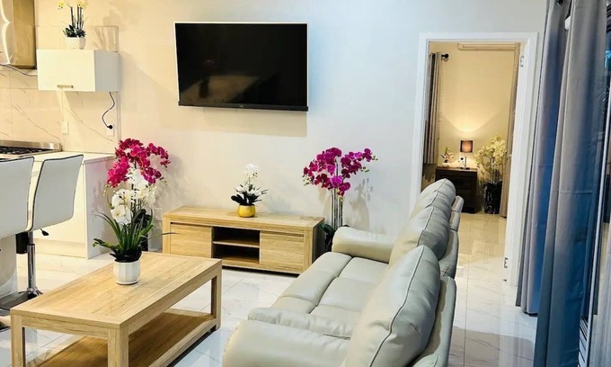 Tapere of Vaimaanga Maison | Te-Hirimoana - Modern cosy and Luxurious 2 bedroom Villa.