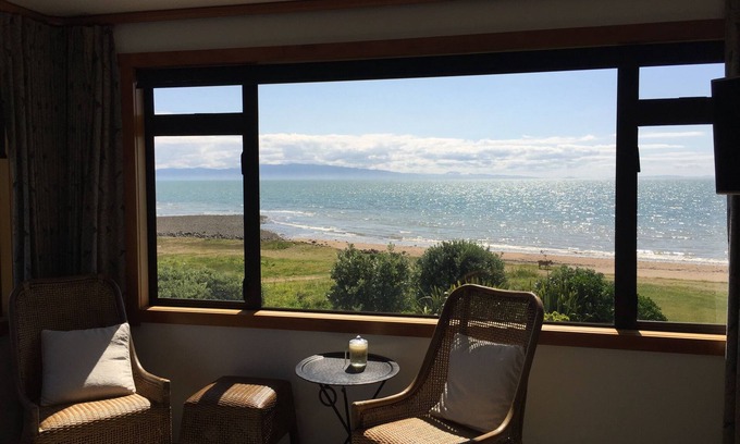 Te Puru Cabine | Te Puru Beach Lodge