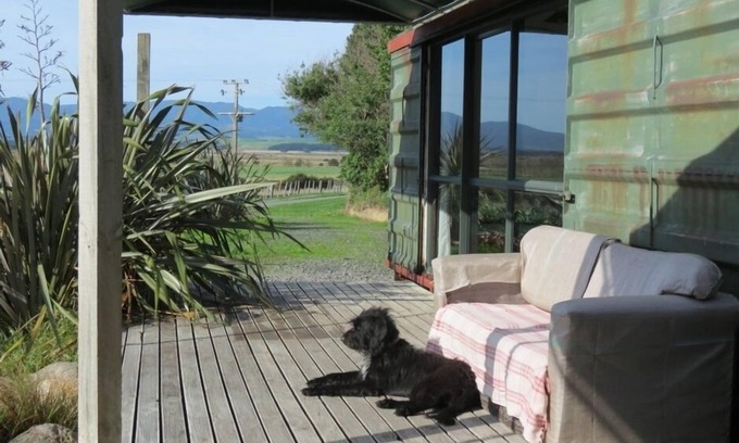 Palliser Bay Maison | Te Rakau Cabins - un refuge et une retraite de la faune