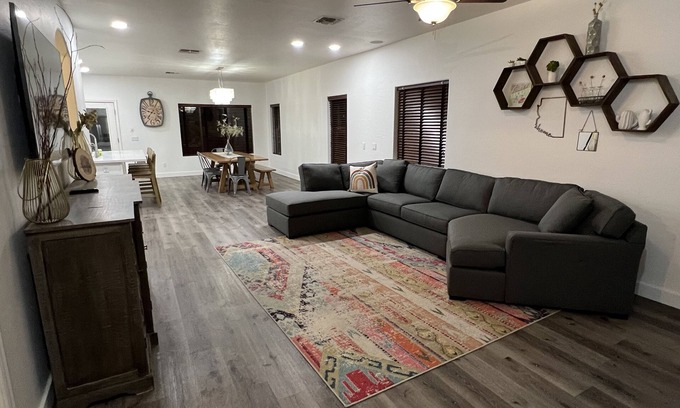 Crismon Heights Maison | Team headquarters Queen Creek