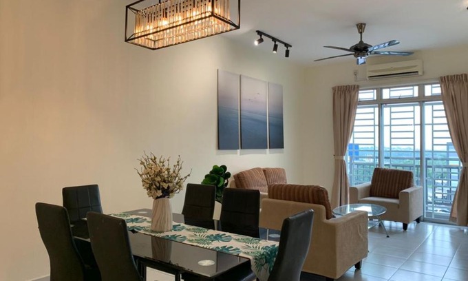 Taman Desa Tebrau Appartement | Tebrau City Residence,Warm Suite by Antlerzone