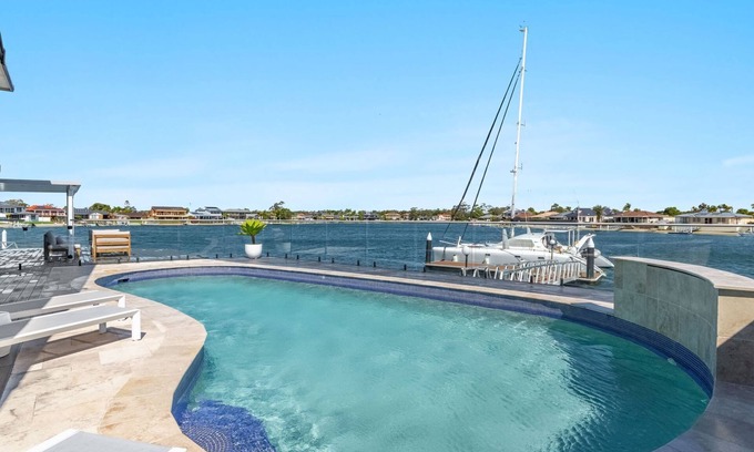 Yamba Maison | Tecoma 3 | Ultimate Waterfront