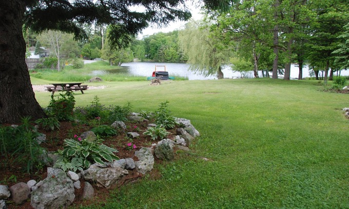 L'Amable Lit Et Petit-Déjeuner | Teddy Bear Bed & Breakfast