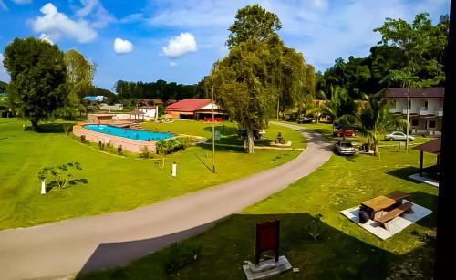 Penyabong Station Balnéaire | TELUK PENYABUNG RESORT