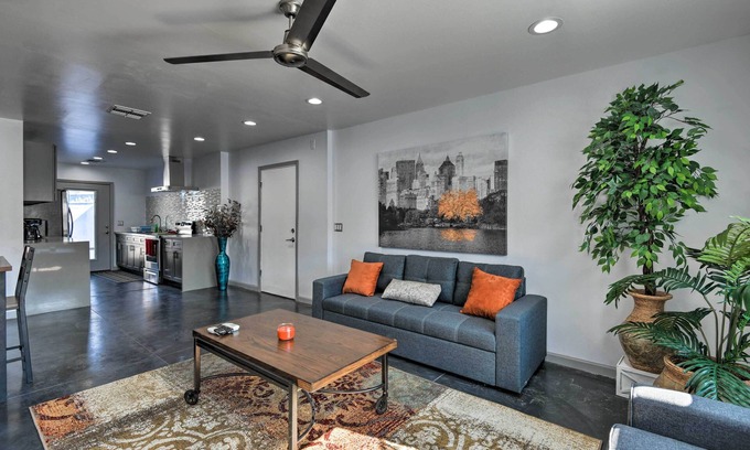 Tempe Gardens Maison | NOUVEAU! Tempe Home moderne avec patio privé au centre-ville