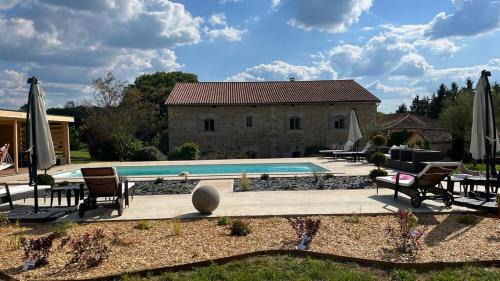 Marillac-le-Franc Lit Et Petit-Déjeuner | TENDANCE CAMPAGNE Chambre d'hôtes